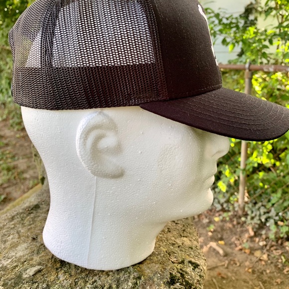 6’ FEET Black Cap With Black Hand on Black Cross Bones - Picture 9 of 9